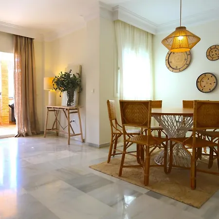 Parque Clavero Beach & City Premium House